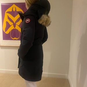 Rossclair Down Parka Womens 
Size small